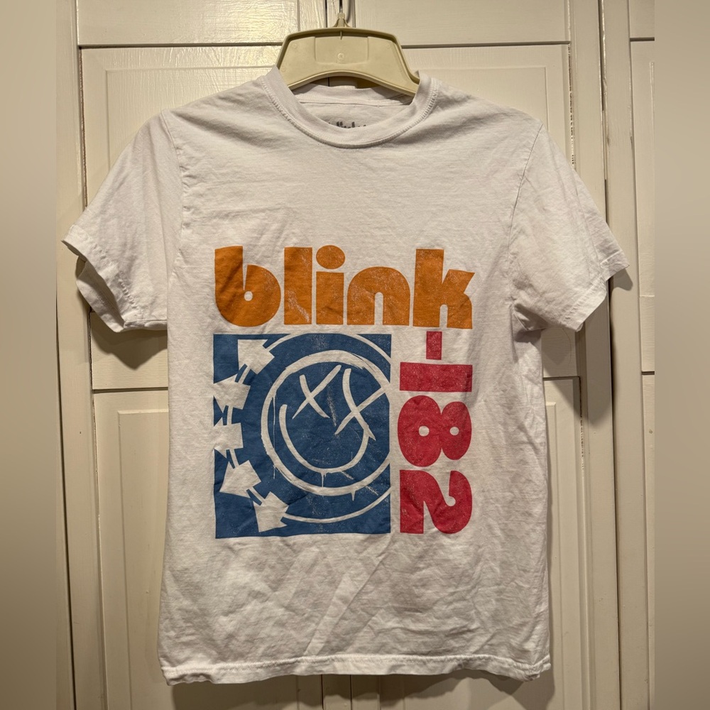 Blink 182 t shirt size medium EUC